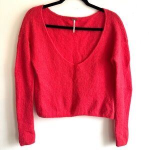 Free People Alpaca Blend Fuzzy Cropped Sweater XS Pink Soft Cozy Pullover
